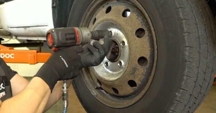 2004 Nissan Interstar Bus wymiana Pasek klinowy wielorowkowy: darmowe instrukcje warsztatowe