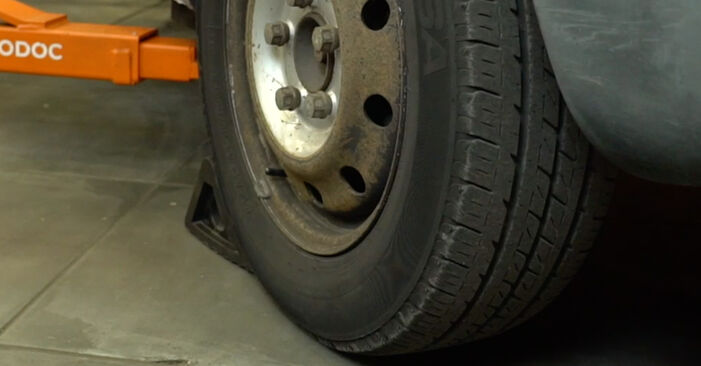 Kā nomainīt Ķīļrievu siksna Renault Master II Bus 1998 - bezmaksas PDF un video rokasgrāmatas