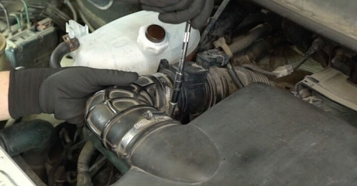 Hogyan Renault Espace IV 2002 Izzítógyertya cseréje - ingyenes PDF és videó-útmutatók