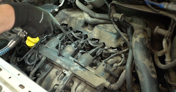 2009 Nissan Interstar Bus 3.0 dCi 140 Świeca żarowa instrukcja wymiany krok po kroku