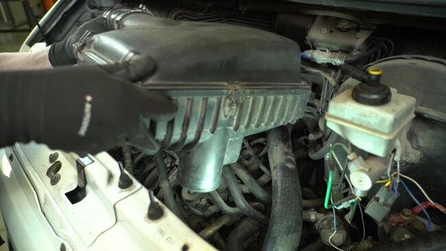 2004 Nissan Interstar Bus wymiana Świeca żarowa: darmowe instrukcje warsztatowe