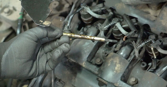 RENAULT VEL SATIS 3.5 V6 Glühkerzen austauschen: Tutorials und Video-Anweisungen online