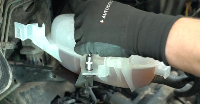 Wechseln Sie Glühkerzen beim RENAULT Vel Satis Schrägheck 2.0 16V Turbo 2005 selbst aus