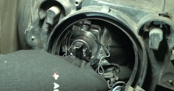 How to remove NISSAN PATROL 2.8 TD 4x4 1983 Headlight Bulb - online easy-to-follow instructions