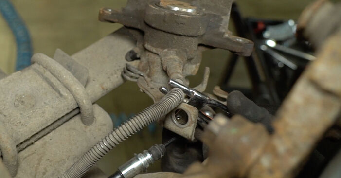 Kaip pakeisti RENAULT MASTER Stabdžių apkaba - išsamios instrukcijos ir vaizdo pamokos