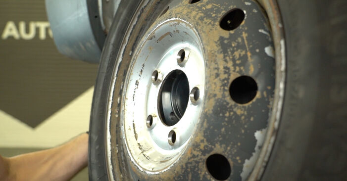 Wie man NISSAN INTERSTAR 3.0 dCi 140 2007 Bremssattel austauscht - Eingängige Anweisungen online