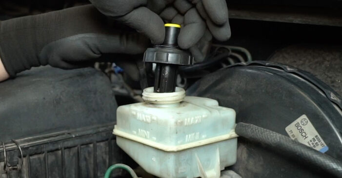 Cómo cambiar Pastillas De Freno Nissan Interstar Bus 2002 - Manuales en PDF y en video gratuitos