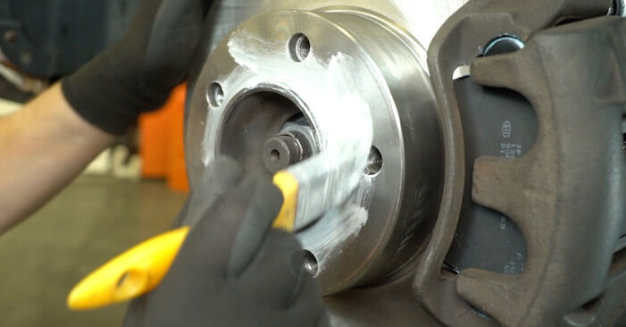 NISSAN INTERSTAR 2010 Bremžu Kluči pakāpeniska nomaiņas rokasgrāmata