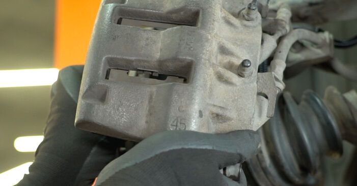 Wechseln Sie Bremsbeläge beim Renault Master 2 Pritsche 2008 2.5 dCi selber aus