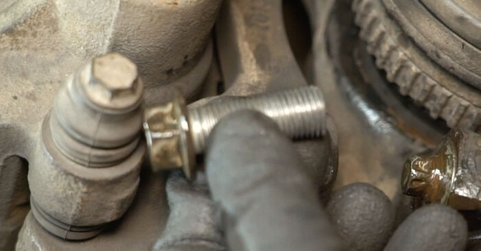 Jak vyměnit Kulový Čep Ramene na NISSAN INTERSTAR - bezplatné PDF a video návody.