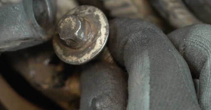 Jak vyměnit Kulový Čep Ramene na NISSAN INTERSTAR - tipy a triky