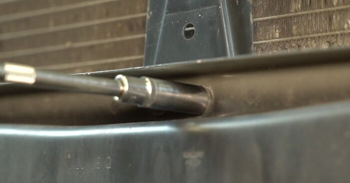 NISSAN INTERSTAR Chladič Vody výměna: bezplatné návody z naší dílny