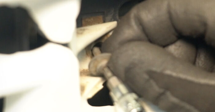 Wechseln Sie Kühler beim RENAULT MASTER II Pritsche/Fahrgestell (ED/HD/UD) 3.0 dCi 2001 selbst aus