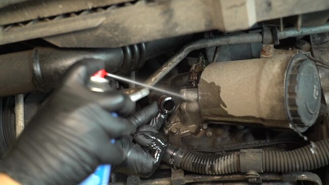 Wie problematisch ist es, selber zu reparieren: Kühler beim Renault Master 2 Pritsche 2.8 dTI 2004 auswechseln – Downloaden Sie sich bebilderte Tutorials