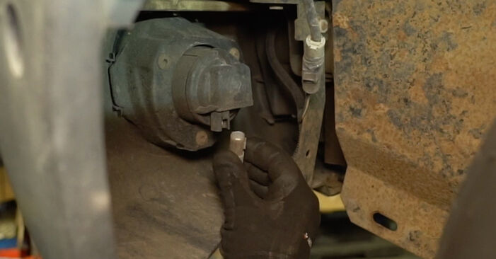 Schimbare Radiator Racire la Renault Master II Bus 2008 2.5 dCi de unul singur