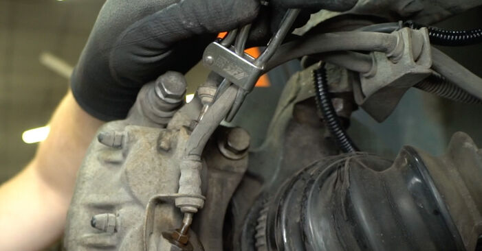 NISSAN INTERSTAR 2.5 dCi 100 Bremssattel Reparatursatz austauschen: Tutorials und Video-Anweisungen online