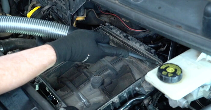 2010 VAUXHALL VIVARO Platform/Chassis (E7) 1.9 DI Filtr powietrza instrukcja wymiany krok po kroku