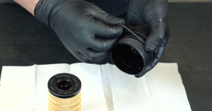 Movano Minibus (X70) 1.9 DTI (JD) 2009 Oljni filter DIY menjava, priročnik delavnice