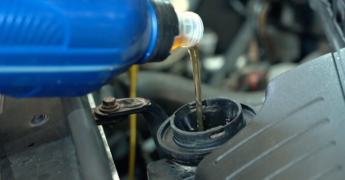 VAUXHALL VIVARO Oliefilter udskiftning: gratis værksteds manualer