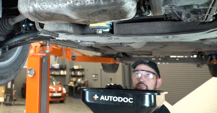 VAUXHALL VIVARO Oliefilter udskiftning: gratis værksteds manualer