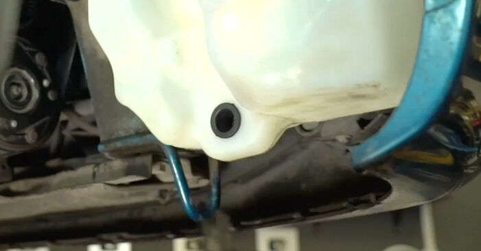 Cum să mentenanța Pompa apa sistem curatire parbriz OPEL Vivaro A Combi (X83) 2.0 CDTI (F7, J7, A07) 2002 – manualele pas cu pas și ghidurile video
