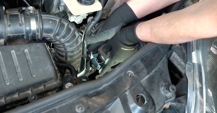 Substituição de Opel Vivaro A Combi 1.9 DTI (F7, J7, A07) 2003 Temporizador De Velas: manuais gratuitos de oficina
