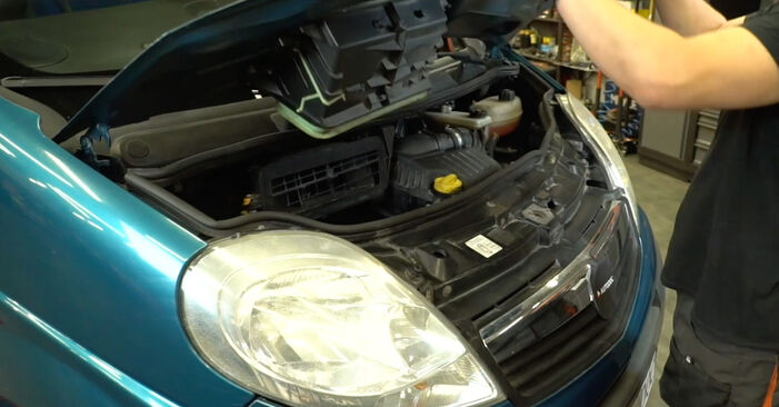 Kuidas vahetada OPEL VIVARO Amort - tasuta PDF- ja videojuhendid