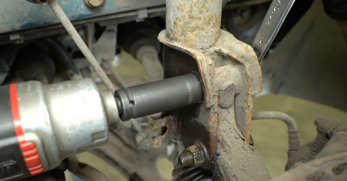 Üksikasjalikud soovitused iseseisvaks OPEL VIVARO Amort väljavahetamiseks