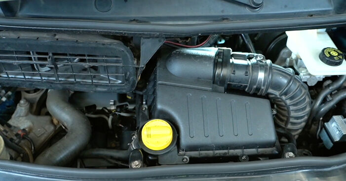 Thermostat Opel Vivaro A Combi 2.5 DTI (F7, J7, A07) 2003 wechseln: Kostenlose Reparaturhandbücher