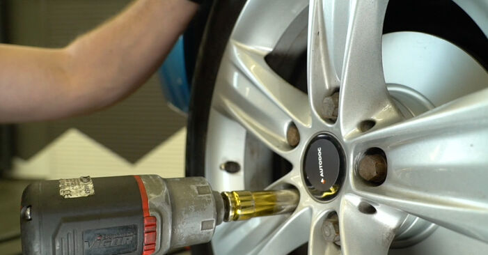 How to remove VAUXHALL VIVARO 1.6 CDTi 2018 Brake Calipers - online easy-to-follow instructions