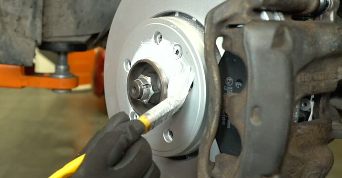 Bremssattel Reparatursatz Ihres VAUXHALL VIVARO Combi (J7) 1.9 DTI 2009 selbst Wechsel - Gratis Tutorial