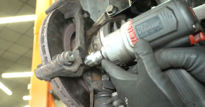 Wie man Bremsscheiben am VAUXHALL VIVARO Combi (J7) 2013 wechselt - Hinweise und Ratschläge