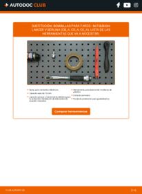 Cómo cambiar Lámpara de Faro MITSUBISHI LANCER V (CB/D_A)