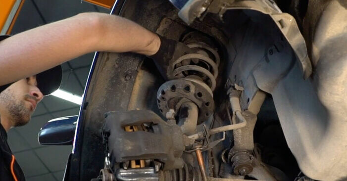 Schritt-für-Schritt-Anleitung zum selbstständigen Wechsel von Opel Astra F35 2005 1.4 16V Domlager und Wälzlager