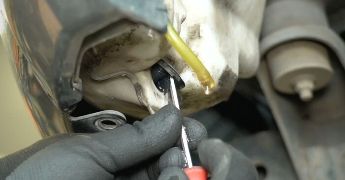Você precisa saber como substituir Bomba de Água do Lava Vidros no MITSUBISHI L200 2011? Este manual de oficina gratuito o ajudará a fazer você mesmo