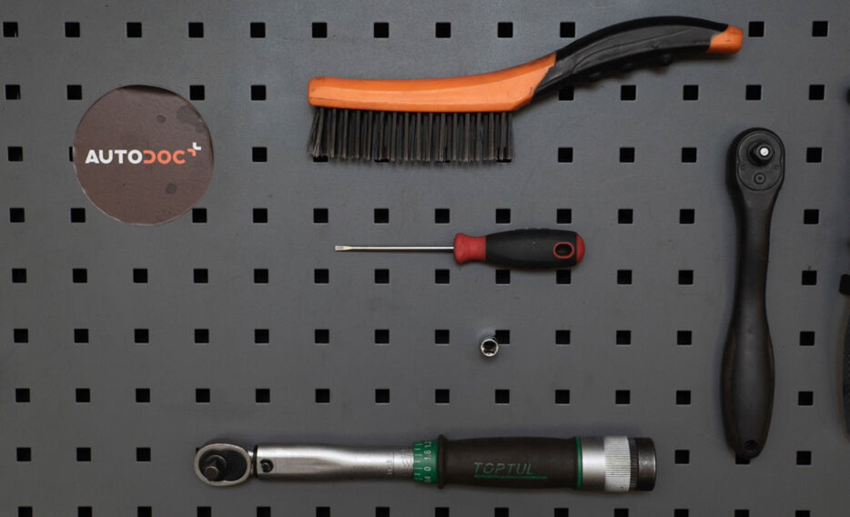 How to change EGR valve on Ford Focus MK2 replacement guide