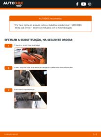Como realizar a substituição de Escovas do Limpa Vidros 350 d 4-matic (166.824) (OM 642.826) Mercedes GLS X166