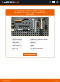 Sostituzione di Braccetti oscillanti Nissan Note e11 1.4