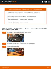 Hvordan man udfører udskiftning af: Viskerblade på 1.6 16V (2DNFUF, 2DNFUR) Peugeot 206 cc 2d