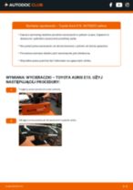 Poradnik krok po kroku w formacie PDF na temat tego, jak wymienić Lampy kierunkowskazów w Lexus NX AGZ10R