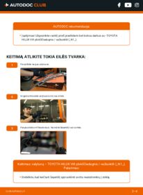 Kaip atlikti keitimą: Toyota Hilux VIII 2.4 D 4WD (GUN125_) Valytuvo gumelė
