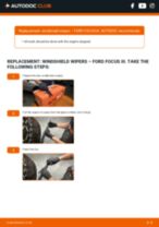 Fitting Windshield wipers FORD FOCUS III - step-by-step tutorial
