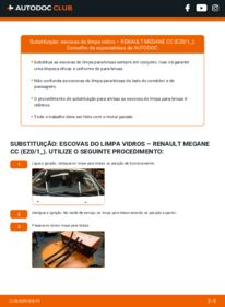 Como realizar a substituição de Escovas do Limpa Vidros 1.5 dCi (EZ09, EZ1G, EZ0D, EZ14) Renault Megane CC