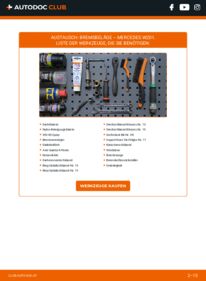 Wie der Austausch bewerkstelligt wird: Bremsbeläge E 2.0 (201.024) W201